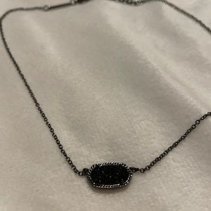 Kendra Scott pendant necklace
